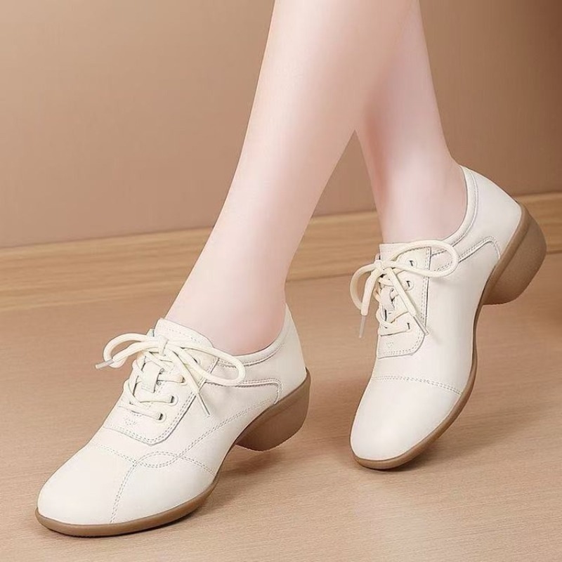 أحذية رقص نسائية بكعب منخفض، م - مراجعة Sneakers وسعره