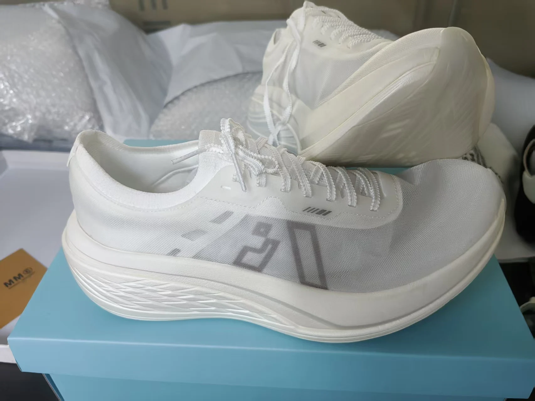 أحذية ركض رانسي فلاي جانفاير ب - مراجعة Lightweight Road Running Shoes وسعره