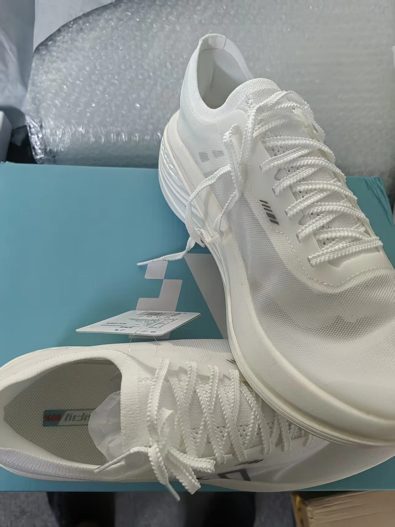 أحذية ركض رانسي فلاي جانفاير ب - مراجعة Lightweight Road Running Shoes وسعره