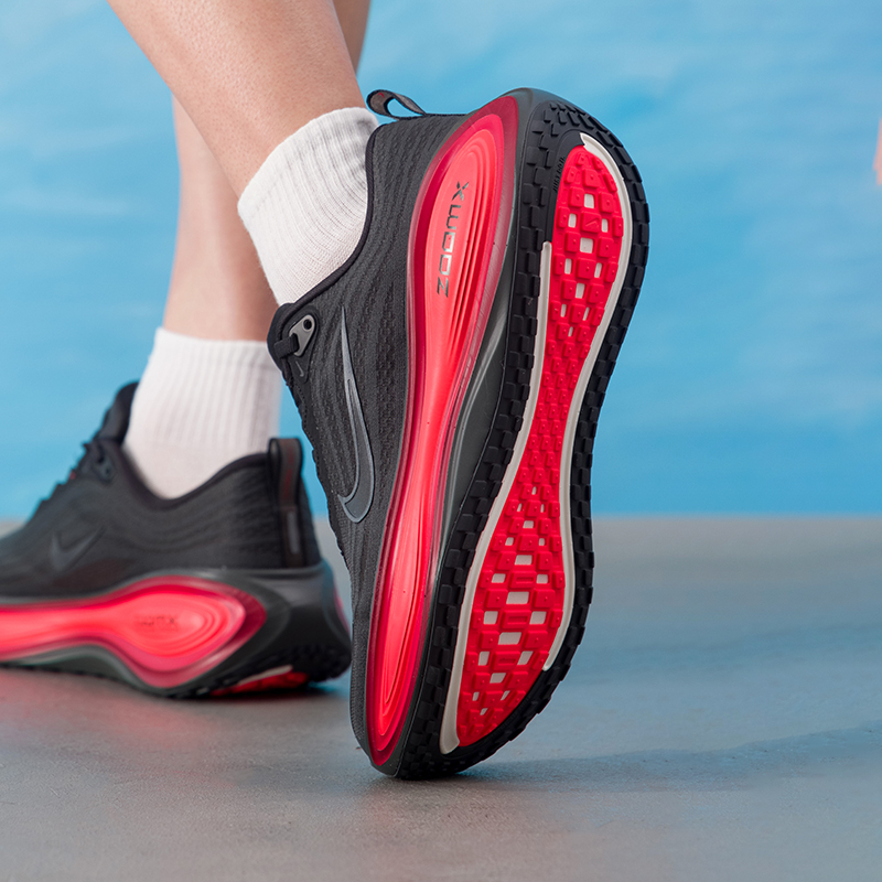 أحذية نايكي الرجالية الأصلية،  - مراجعة Lightweight Road Running Shoes وسعره