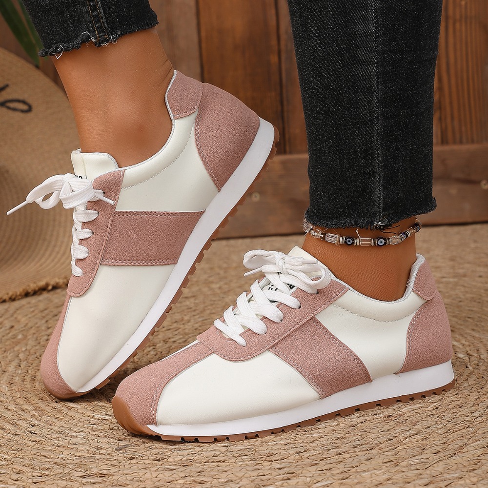 أحذية رياضية نسائية ملونة بتصم - مراجعة Sneakers وسعره